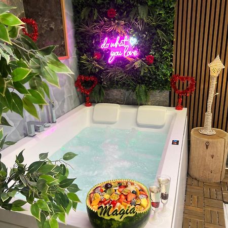 Magia Luxury Room & Spa 트레카세 외부 사진