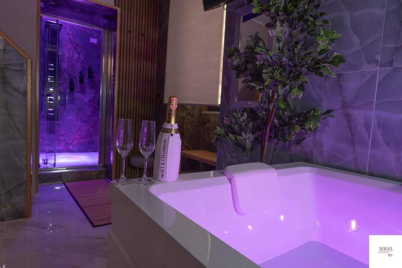 Magia Luxury Room & Spa 트레카세 외부 사진