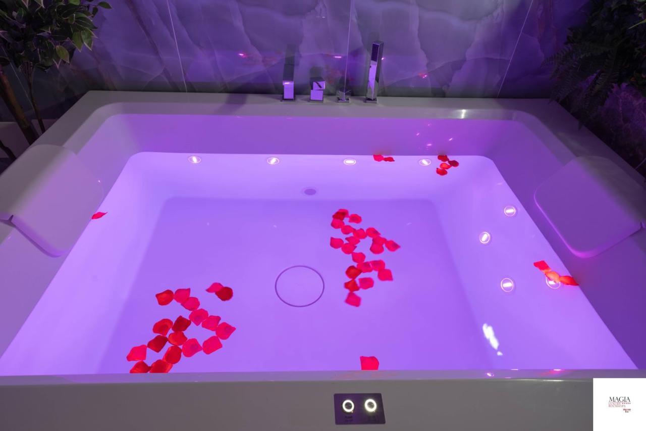 Magia Luxury Room & Spa 트레카세 외부 사진